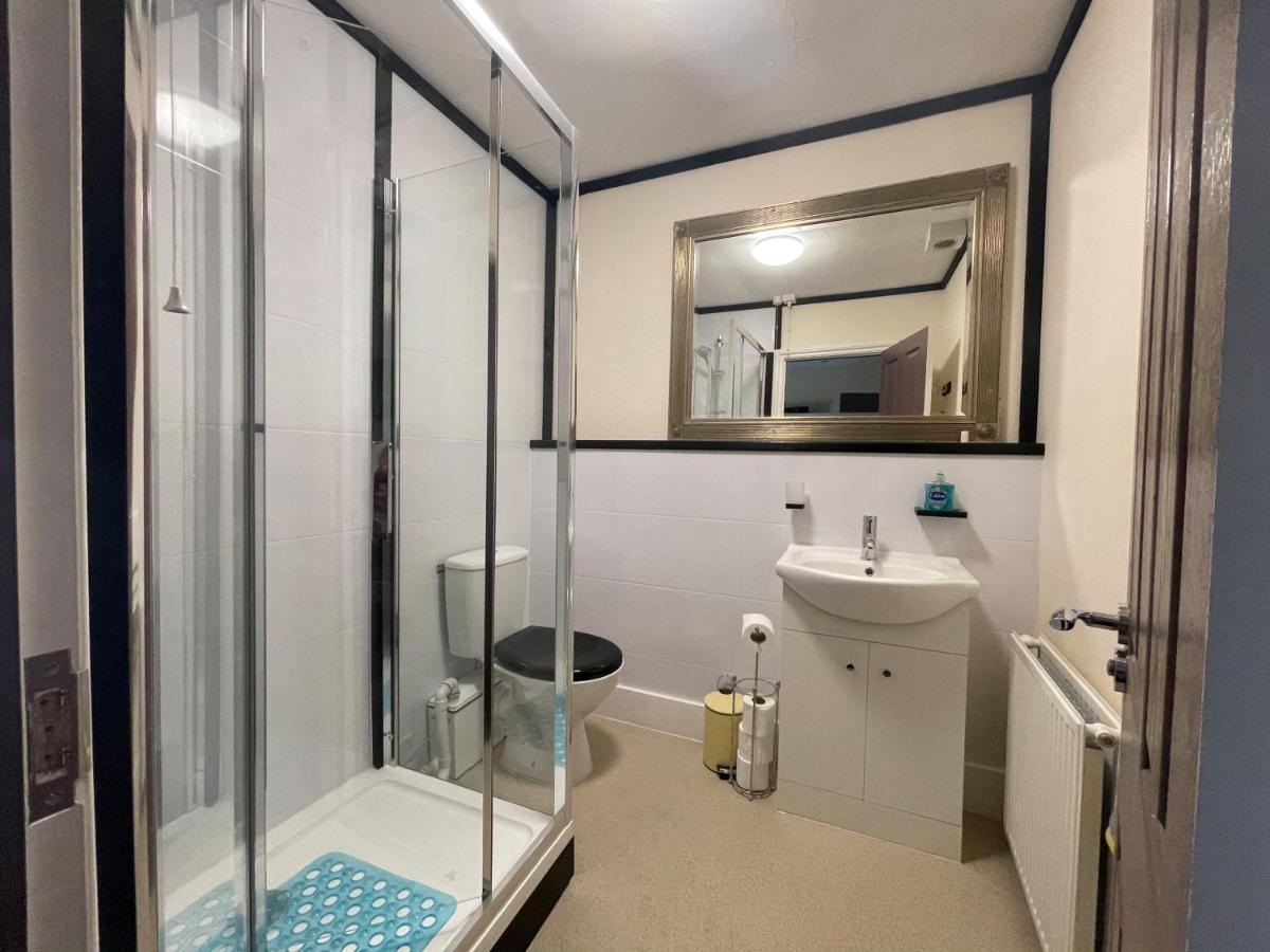 The Kings Arms Inn Stratton  Экстерьер фото