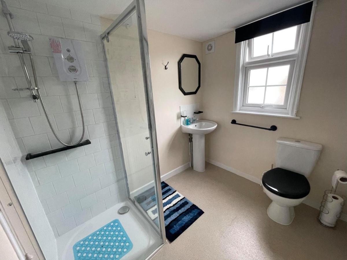 The Kings Arms Inn Stratton  Экстерьер фото